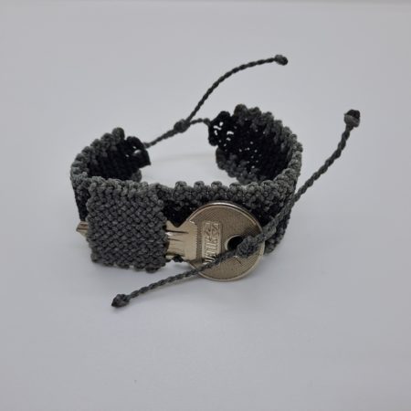 Bracelet porte-clé en macramé